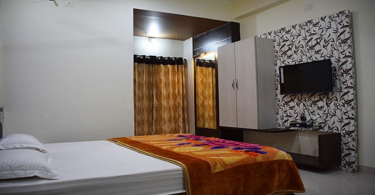 Hotel Amar Palace Abu Road Bagian luar foto